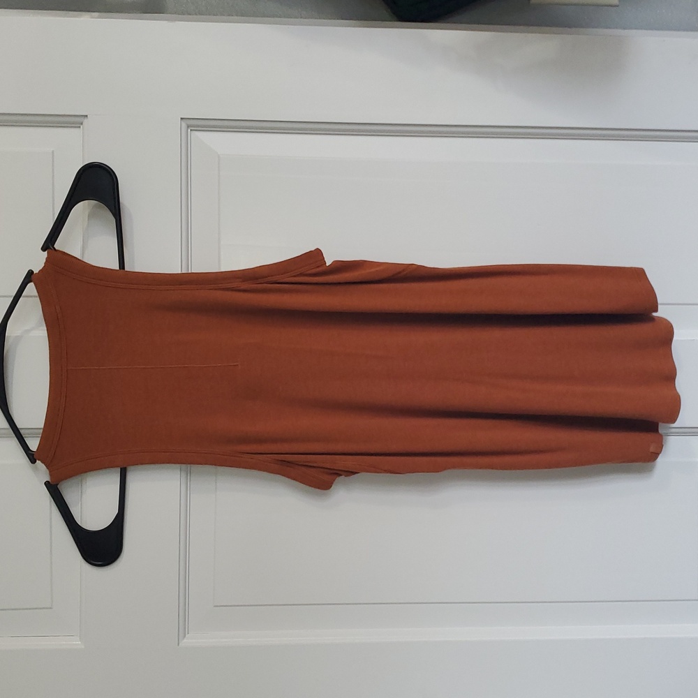 Lululemon Hold Tight Crew Neck Women's Sz 6 Copper Brown - Picture 5 of 5